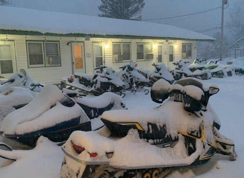 Adventure Motel - From Web Listing (newer photo)